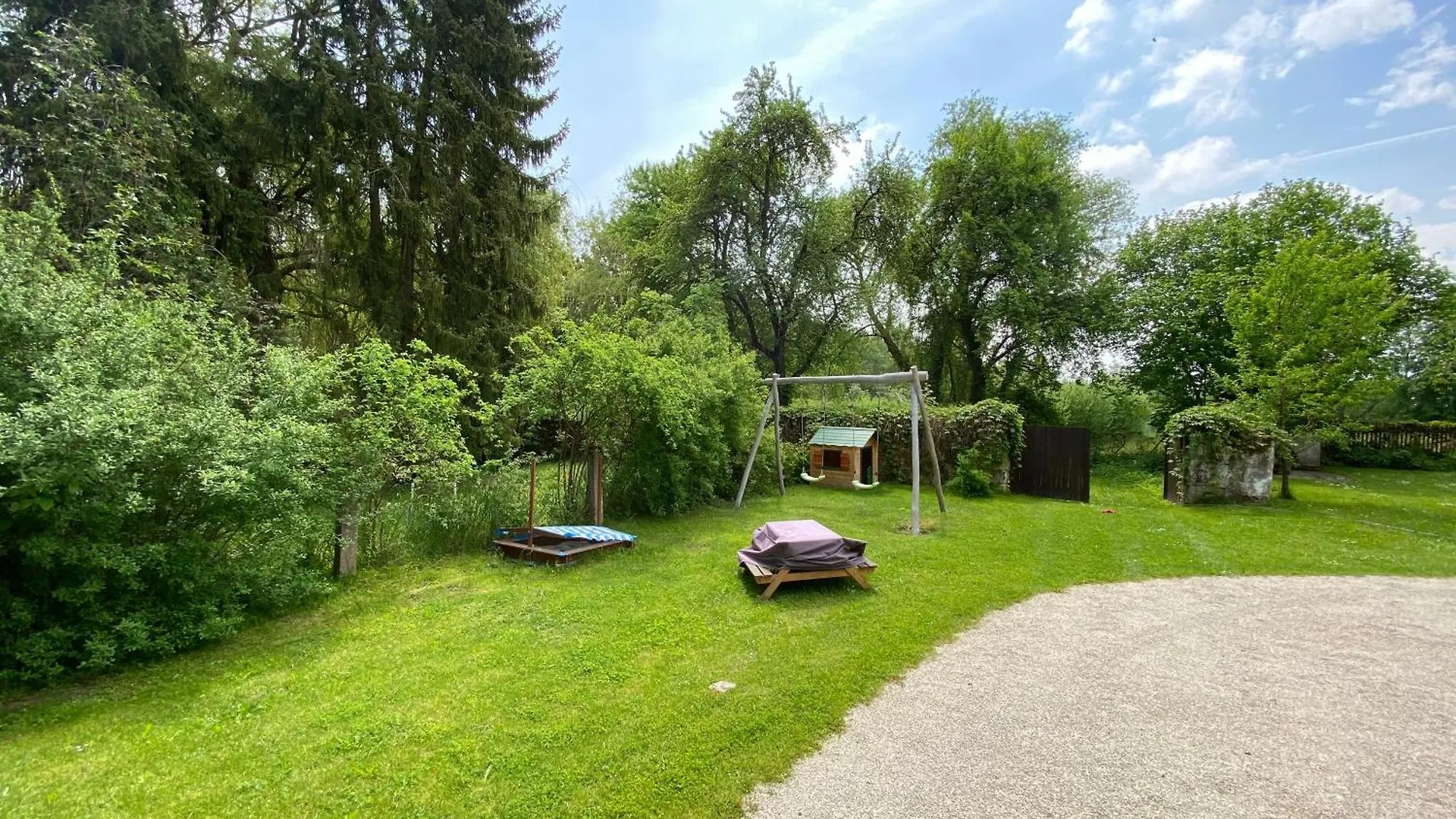 Holiday home Landhaus Am Schloss Schnabelwaid